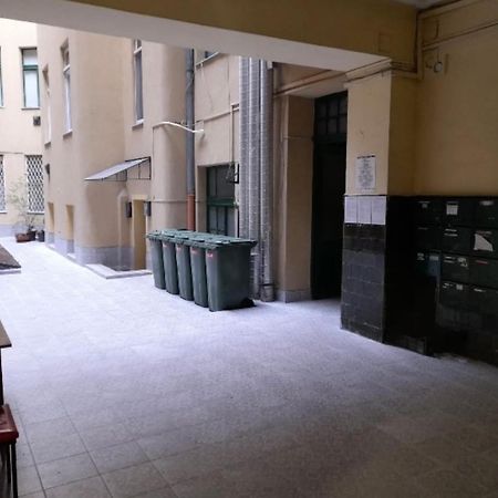 Cherry Blossom Designer Apartment In The Center With Free Parking بودابست المظهر الخارجي الصورة