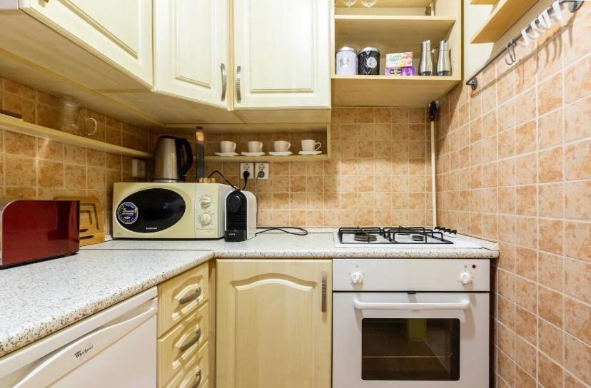 Cherry Blossom Designer Apartment In The Center With Free Parking بودابست المظهر الخارجي الصورة